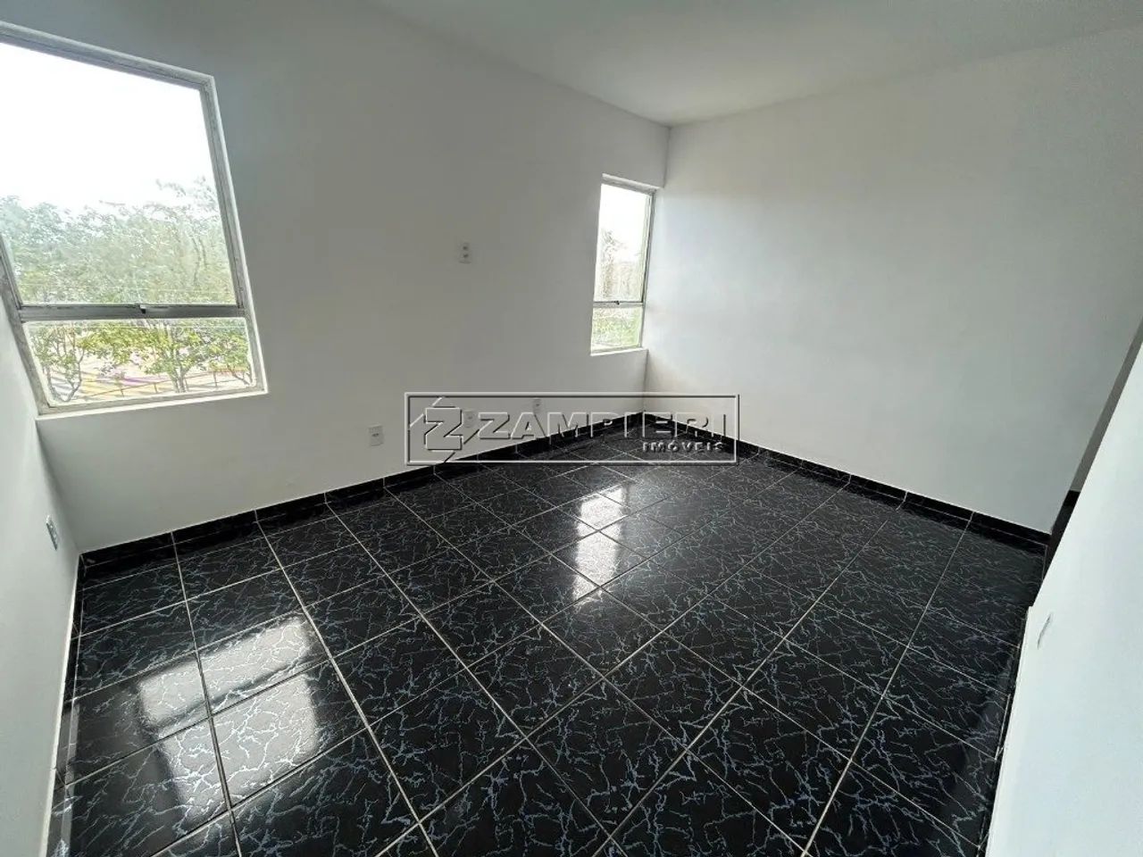 APARTAMENTO 2 QUARTOS PARA LOCAÇÃO NO JACINTINHO - Foto 3