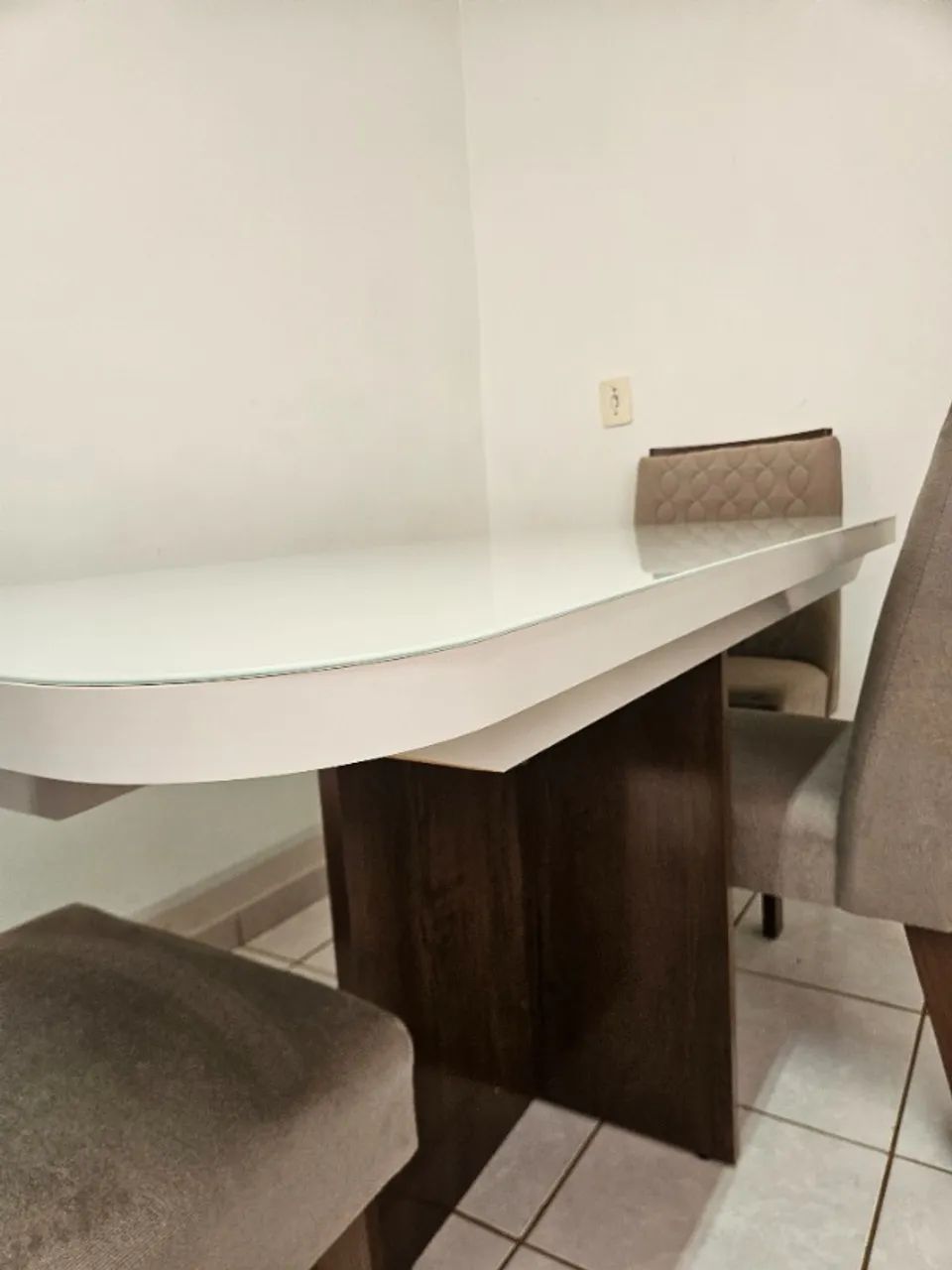 Mesa de Jantar Retângular com 6 Cadeiras - Foto 2