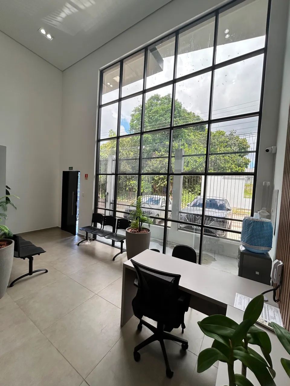 Alugo Prédio Duplex Comercial Próximo à Avenida das Torres  - Foto 2