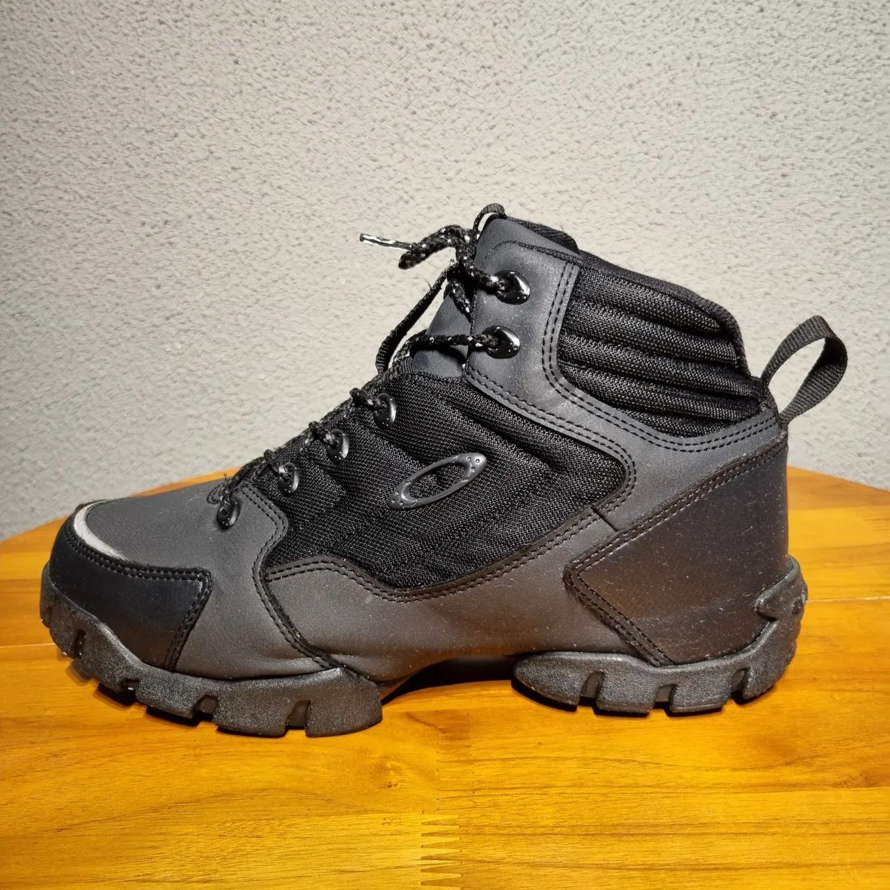 Tênis Oakley Halftrack Mid Masculino Usado
