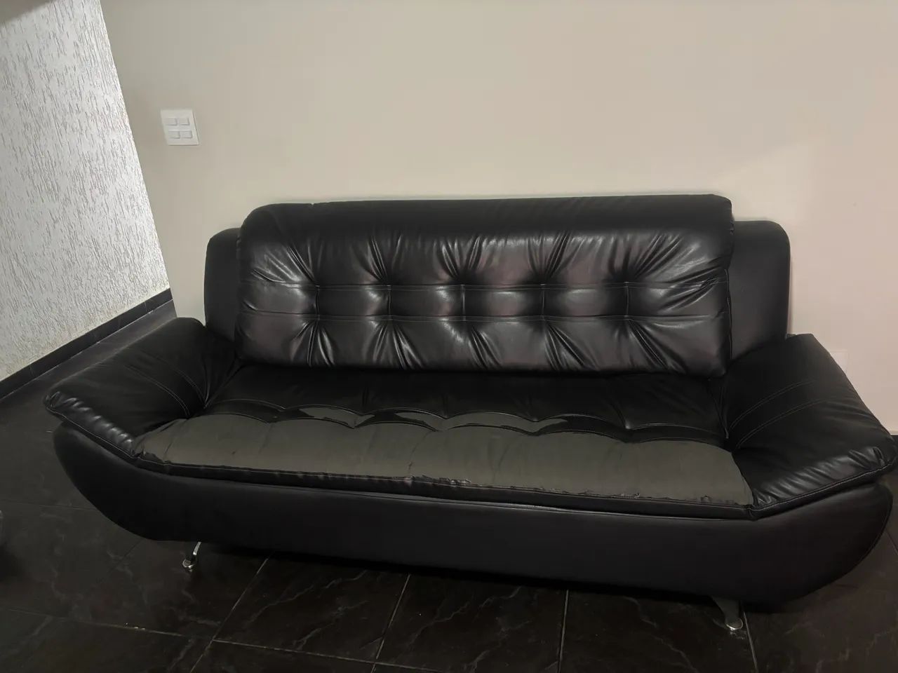Conjunto de Sofás 2 e 3 Lugares - Estrutura Ótima - Foto 4