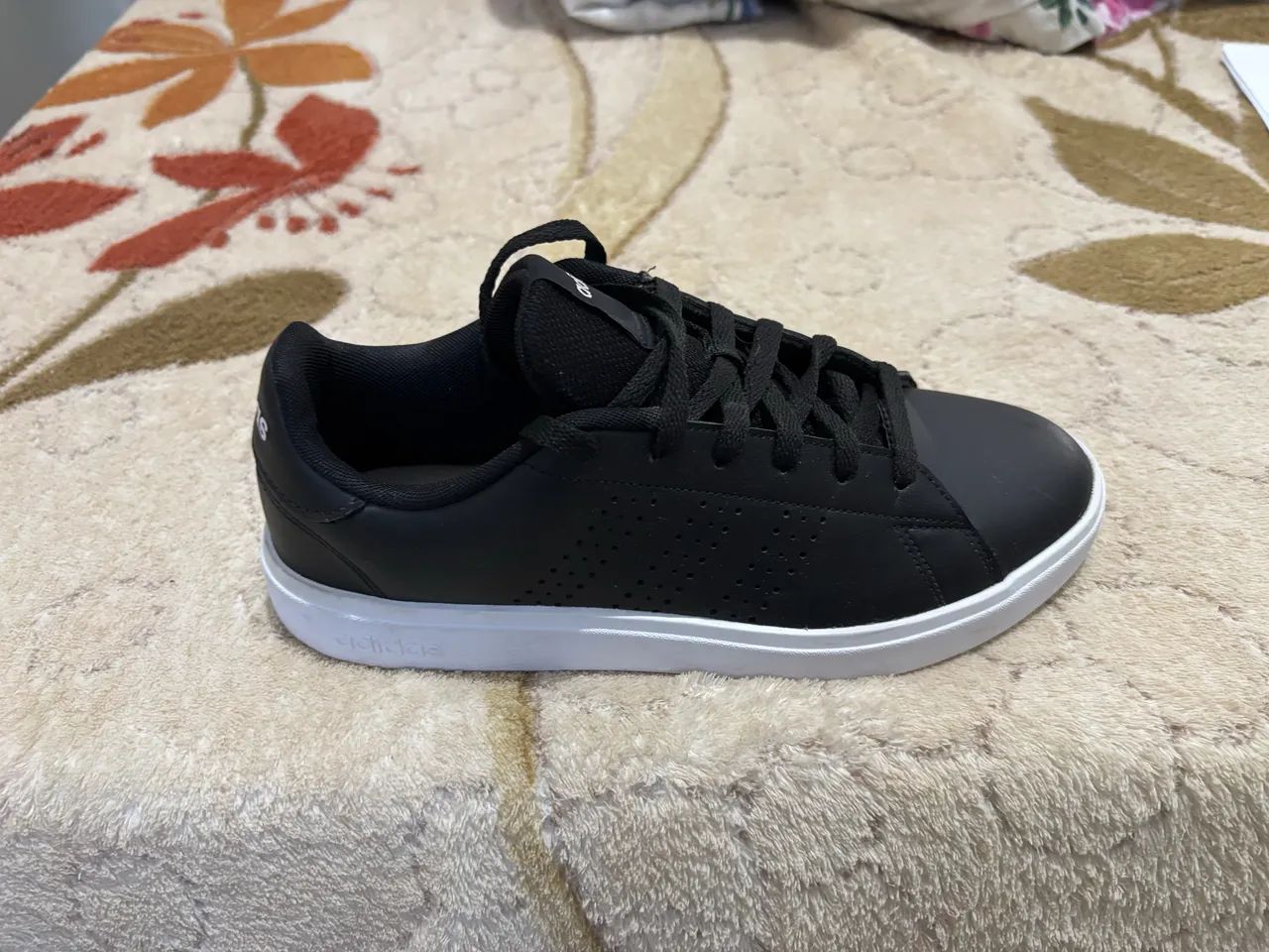 Tênis Adidas  - Foto 4