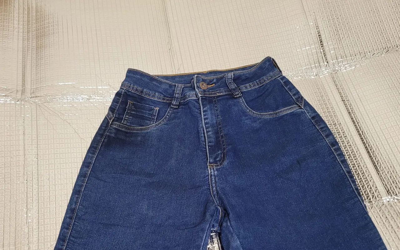 Calça jeans escuro - Foto 2