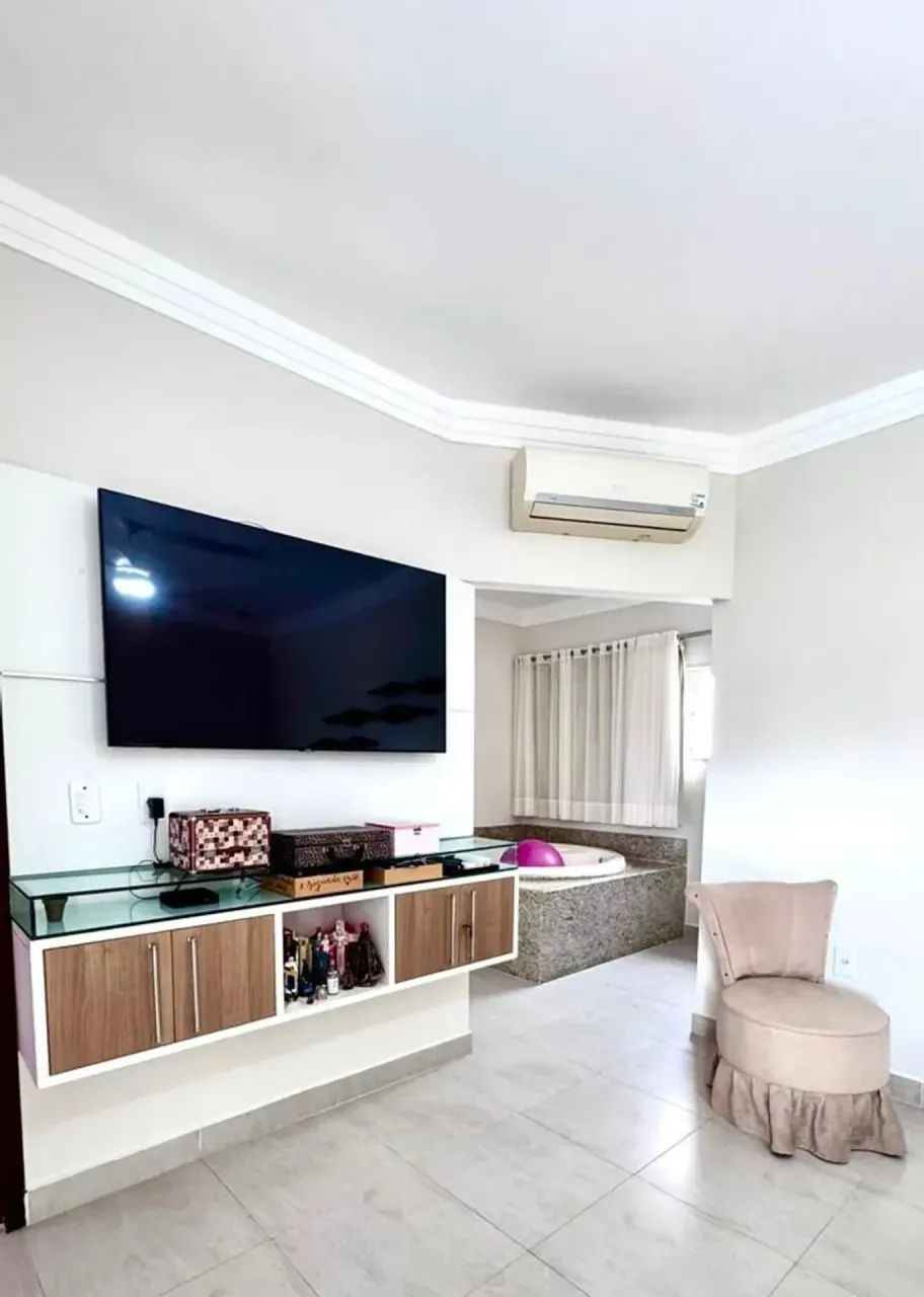 Ótima casa duplex com 280m², 4 suítes sendo 1 master com closet e hidro, varanda gourmet c - Foto 2