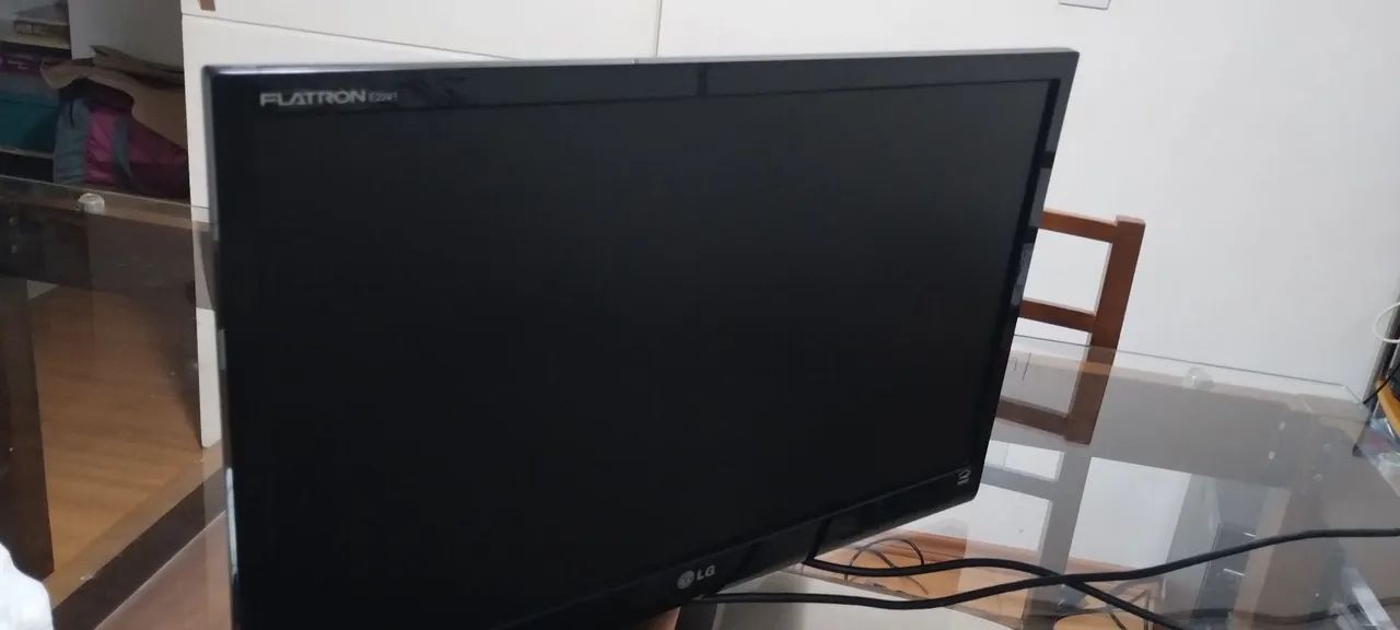 Monitor LG Flaton E2241 - Preto - Foto 3