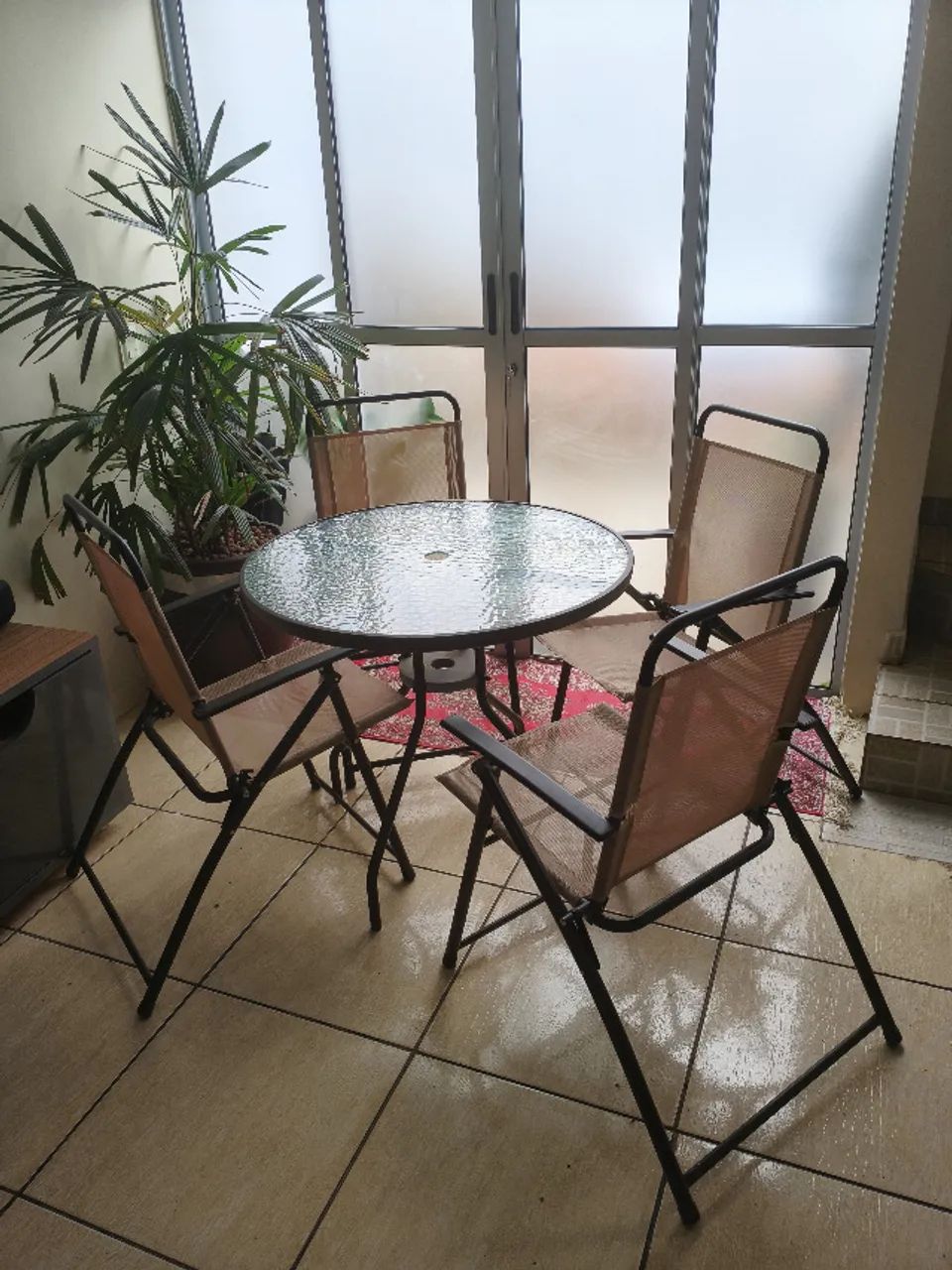 Conjunto para Jardim Mesa, 4 Cadeiras e Ombrelone  - Foto 3