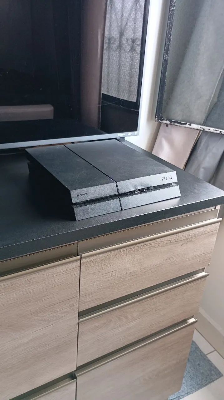 Ps4 com 3 jogos  - Foto 4