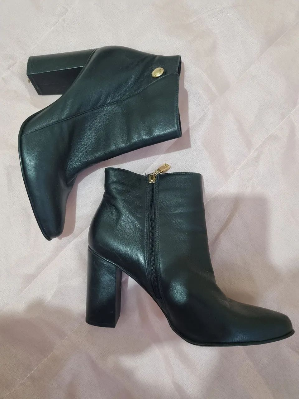 Vende-se Bota