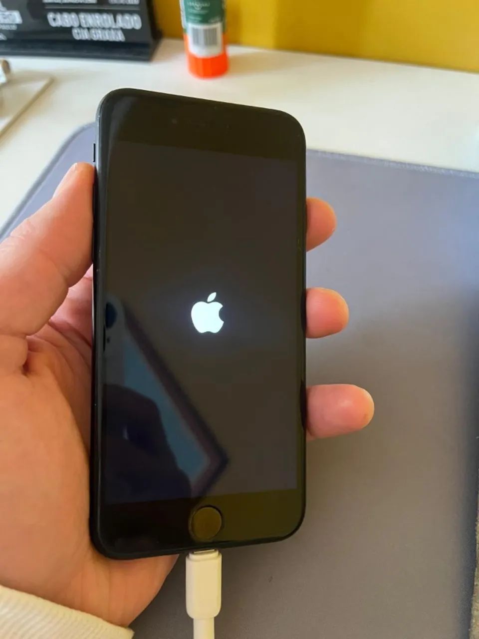 Iphone Se segunda geração - Foto 2