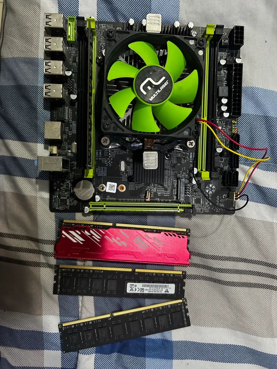 PC X79 + Xeon + 36GB RAM 