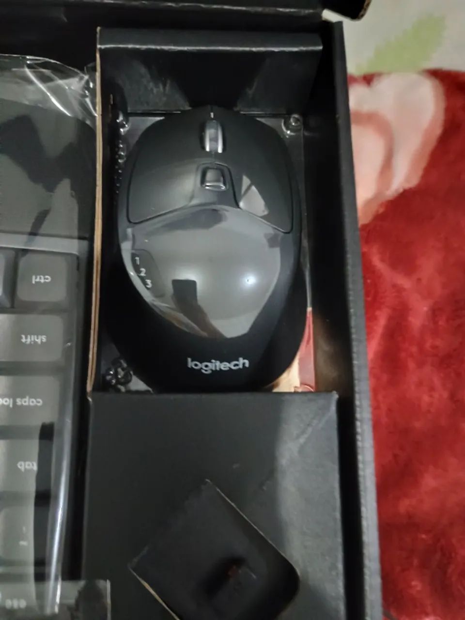 MK850 Logitech - KIT Teclado e Mouse Profissional 4 em 1 - Conectividade Total - Foto 4