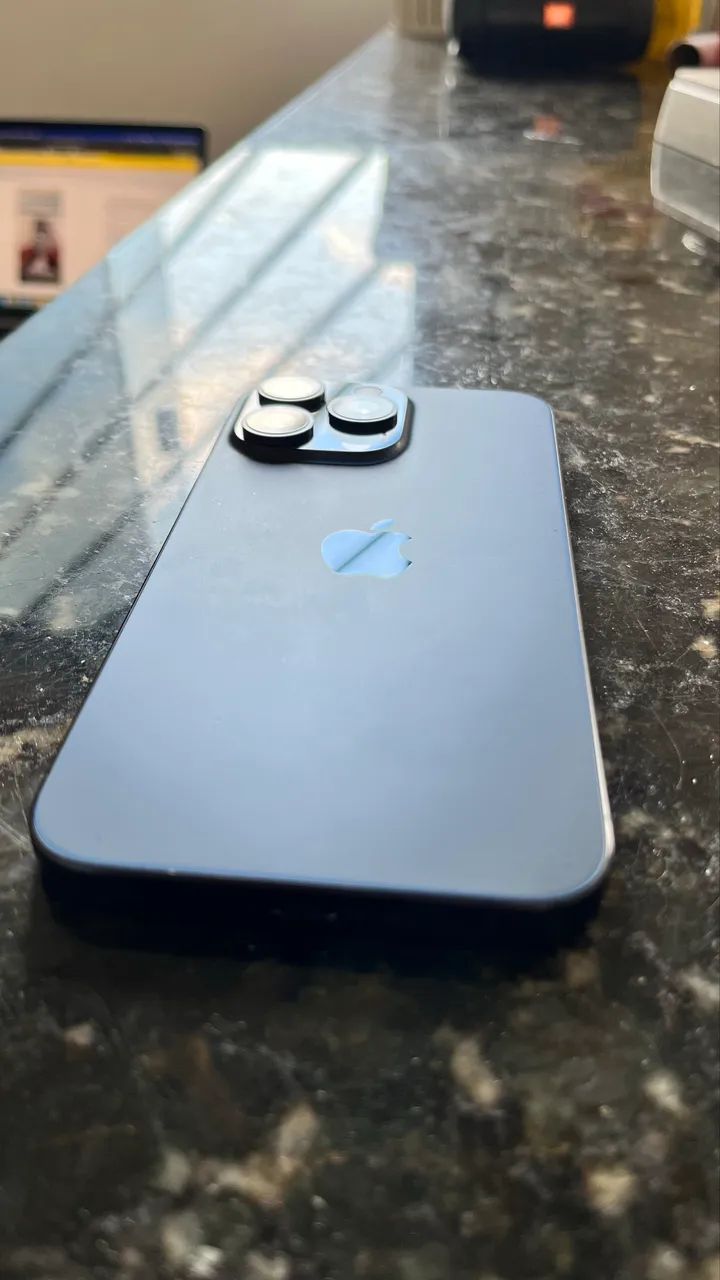 iPhone 15 Pro Max - Foto 3