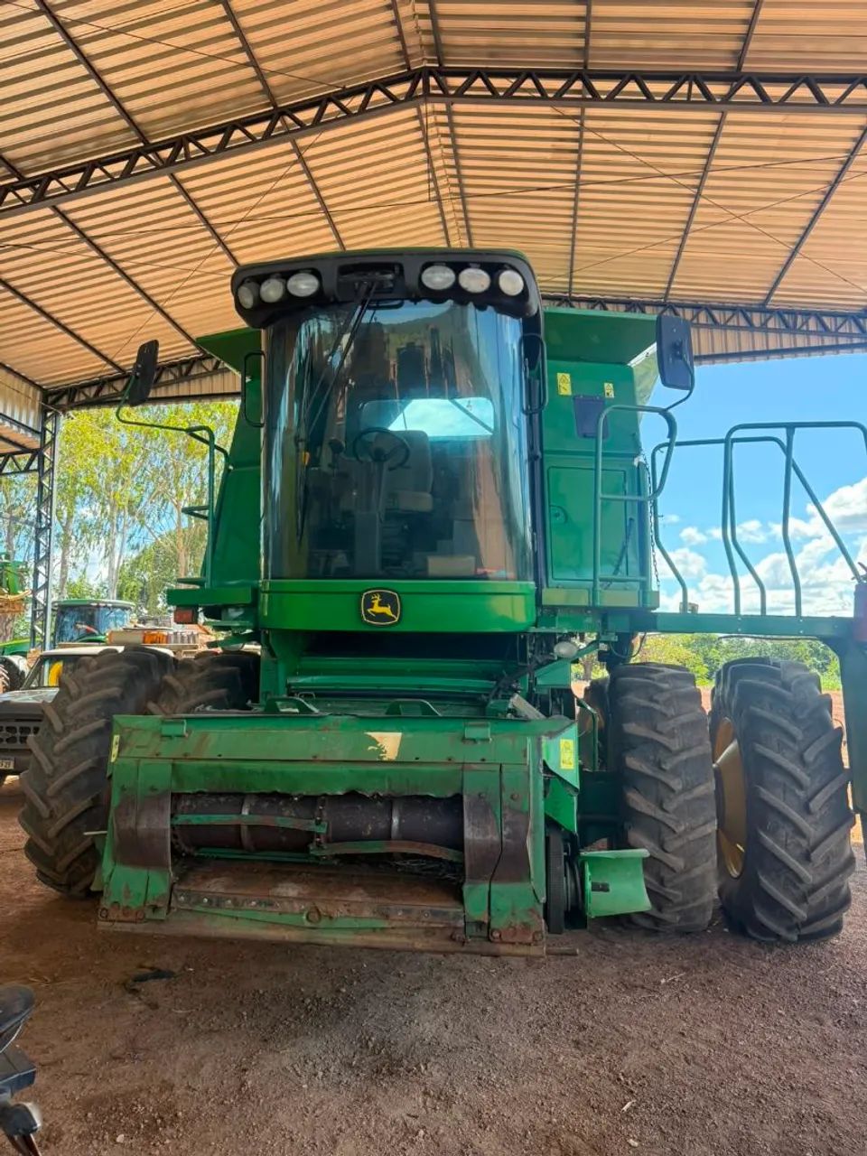 Colhetadeira jhon deere - Foto 2