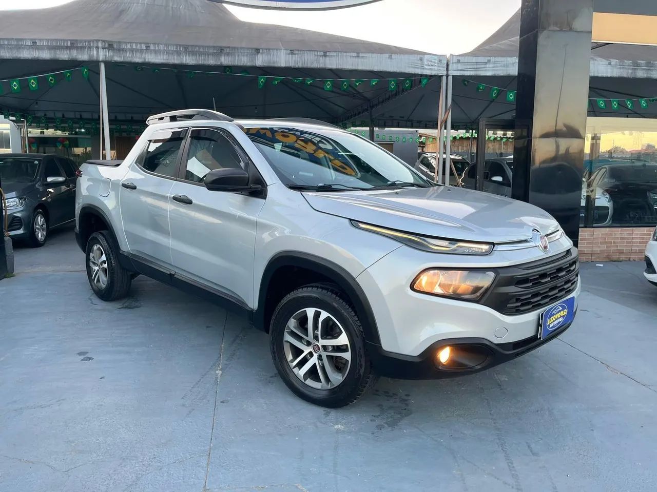 Fiat Toro Freedom 1.8 16V Flex Aut. 2017 - Foto 2