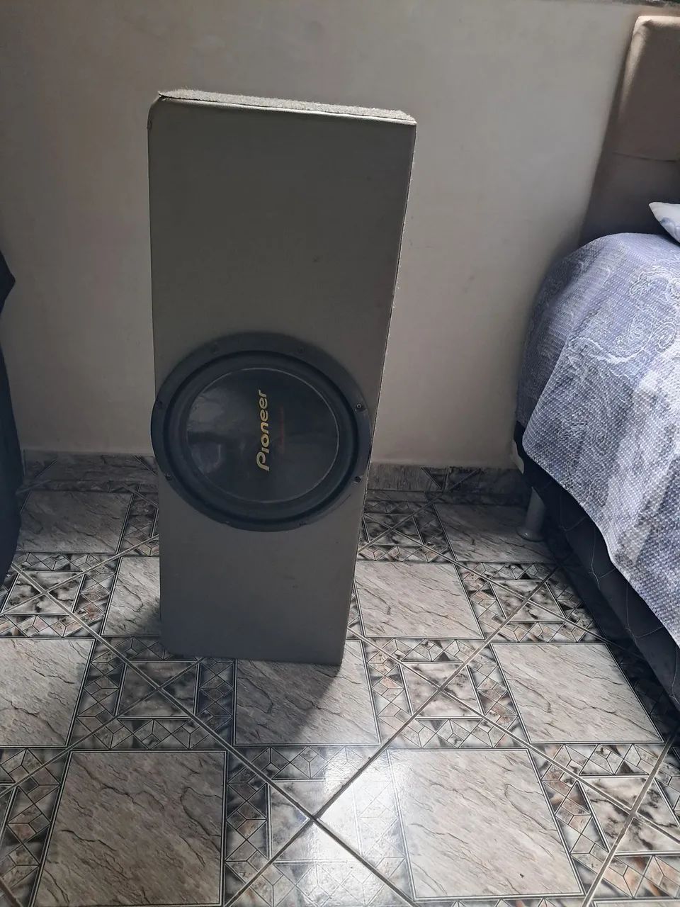 Vendo caixa com grave zerada  - Foto 2