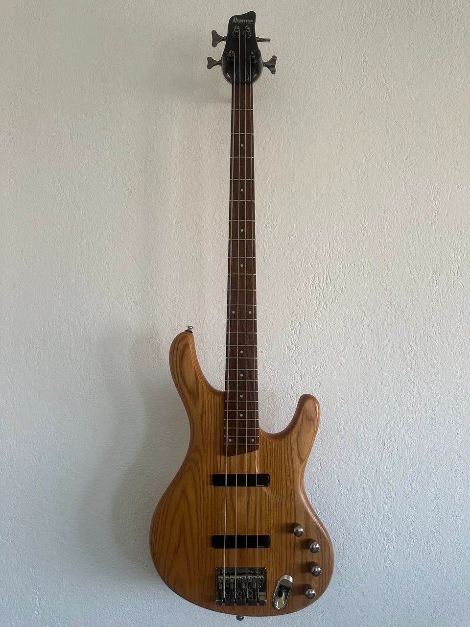 Baixo Ibanez 2.599,00 - Foto 4