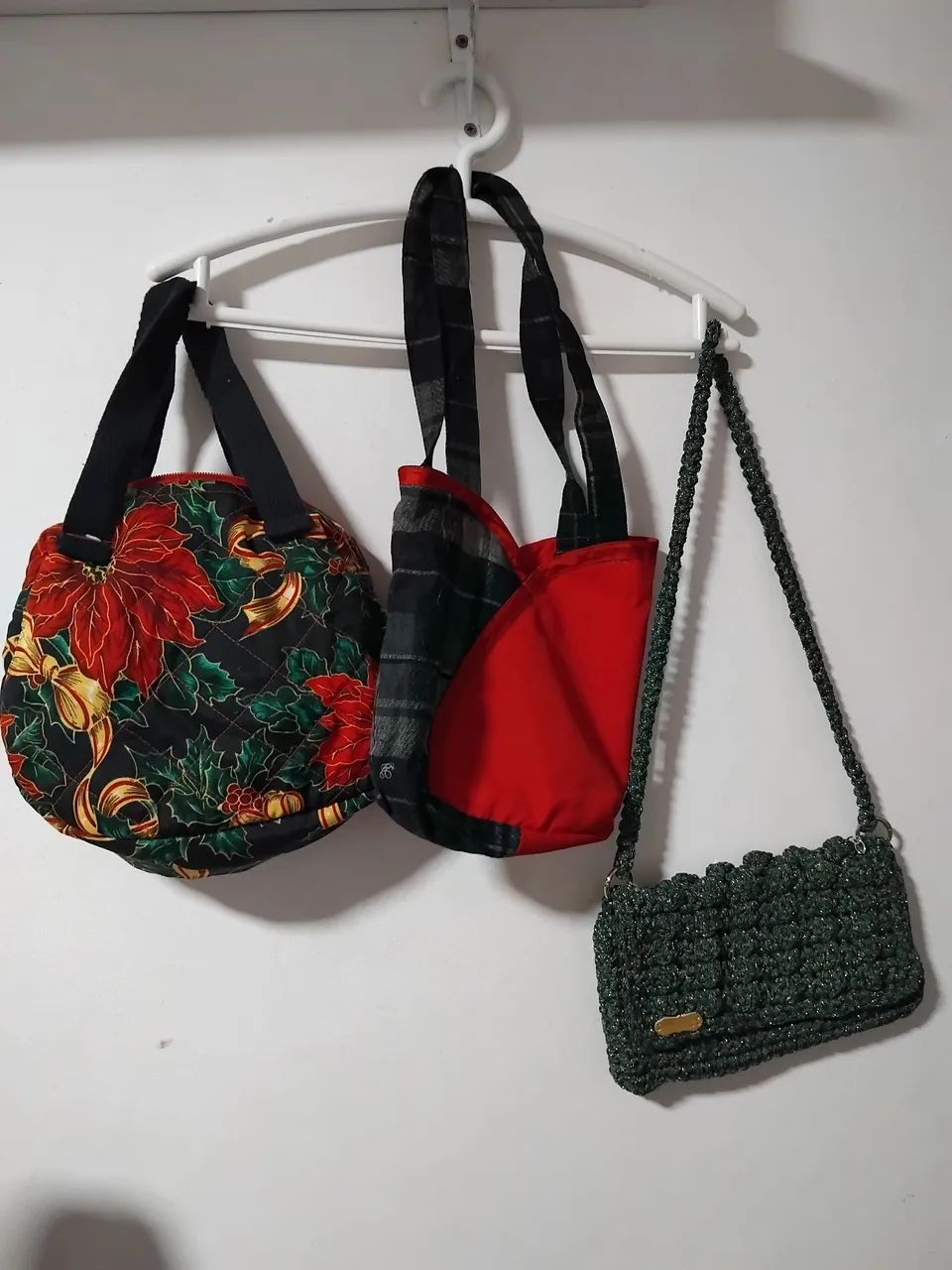 Bolsas em crochê e tecido