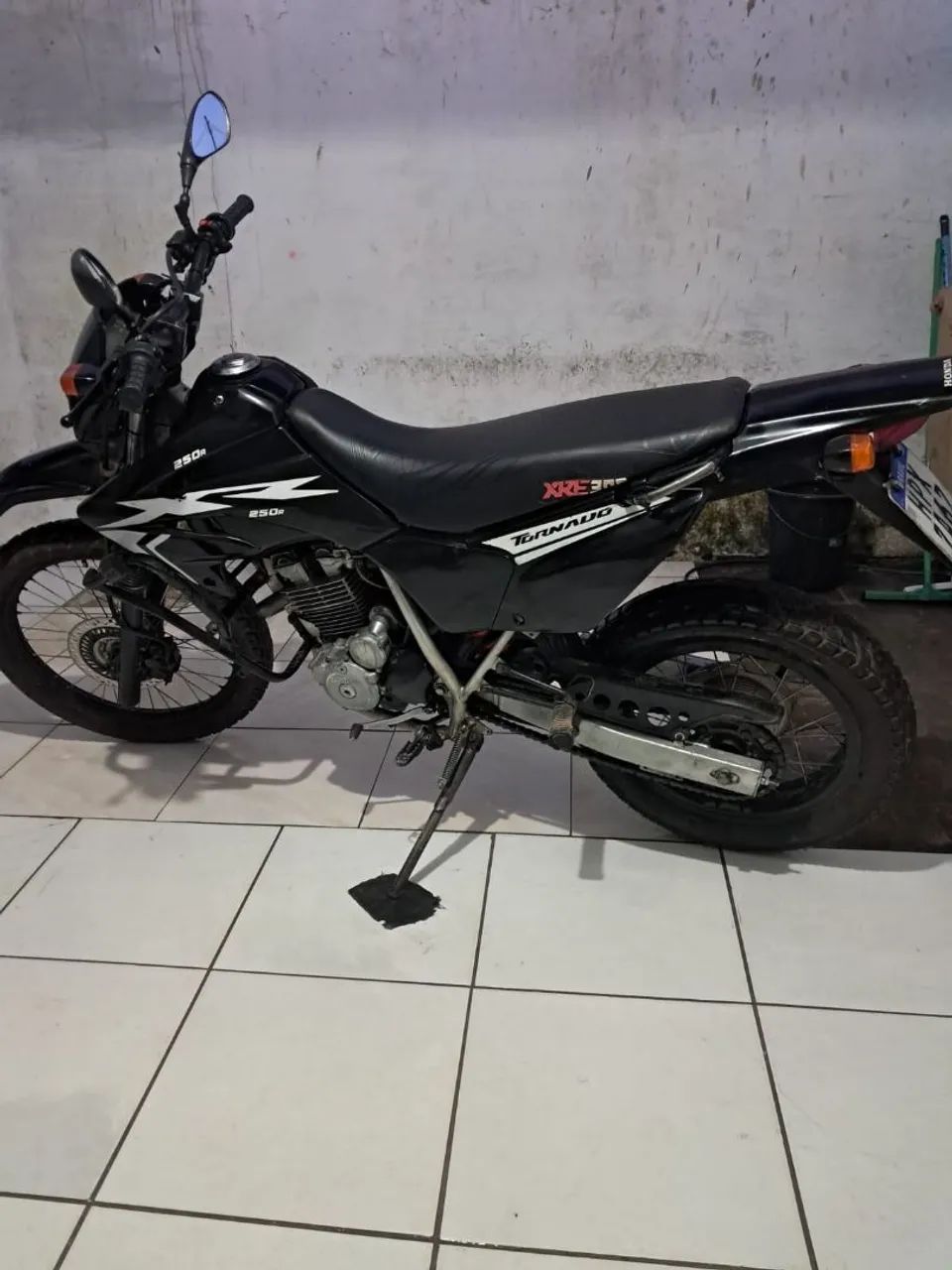 Vende-se tornado 250