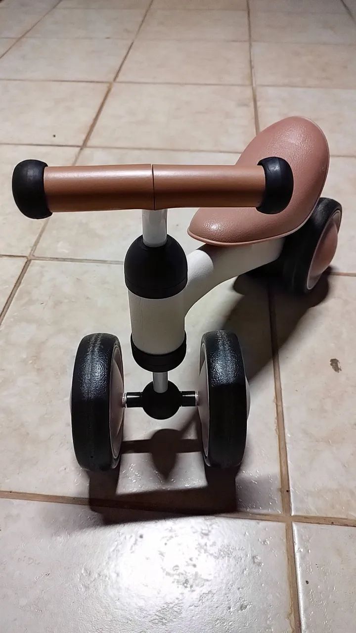 ? Bicicleta de Equilíbrio Infantil