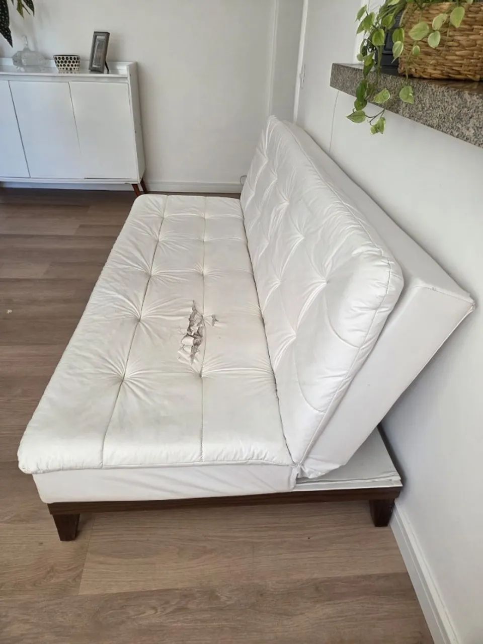 Sofá cama reclinável 3 lugares branco  - Foto 2