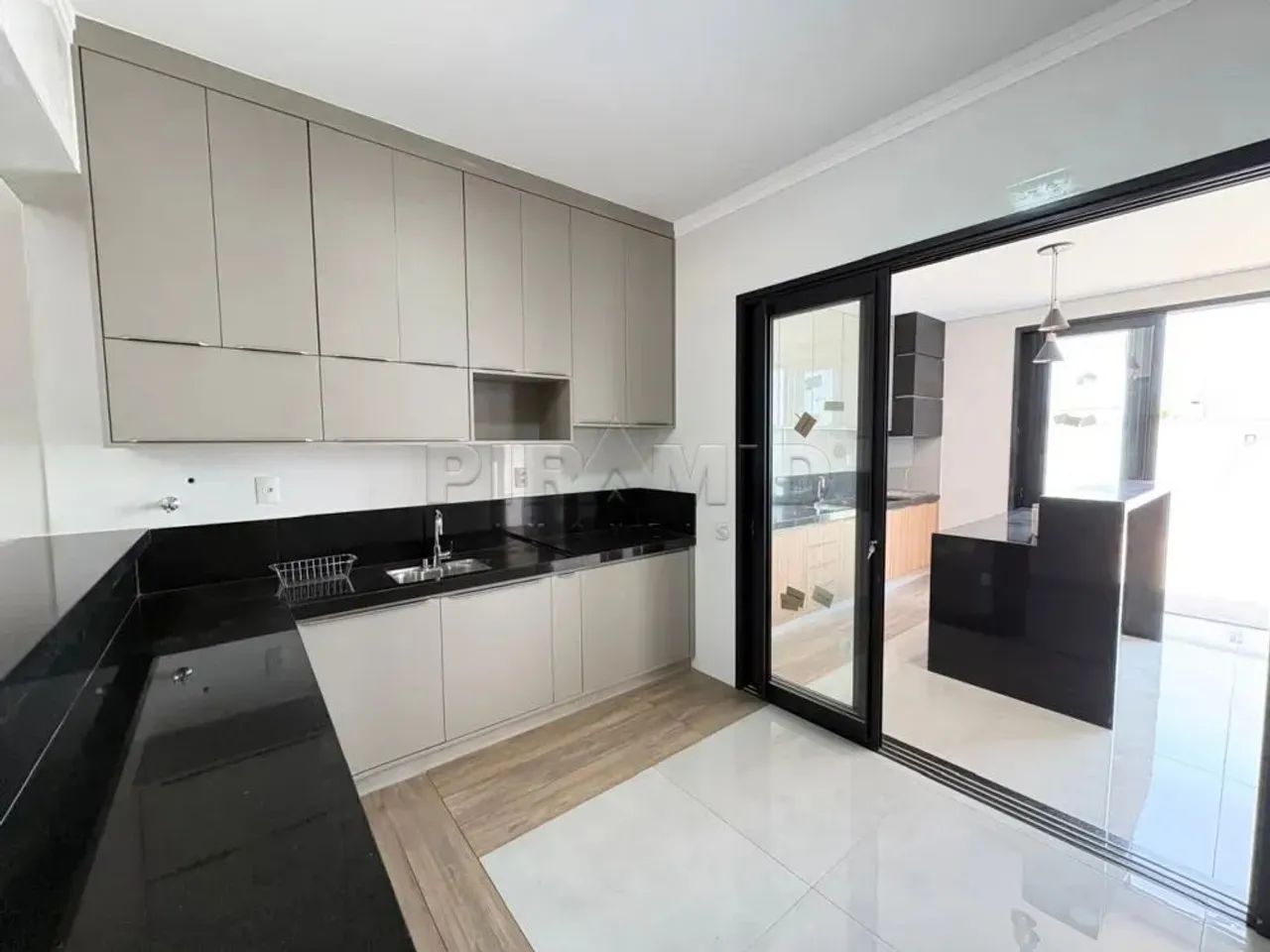 Casa térrea de alto padrão com 180m² no Bairro San Marco, Zona Sul de Ribeirão Preto/SP: - Foto 7