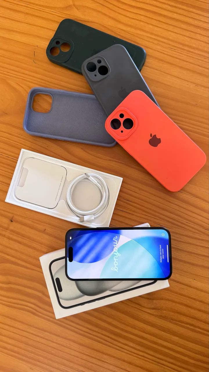 iPhone 15 128gb (conservado) - Celulares e Smartphones - Jardim