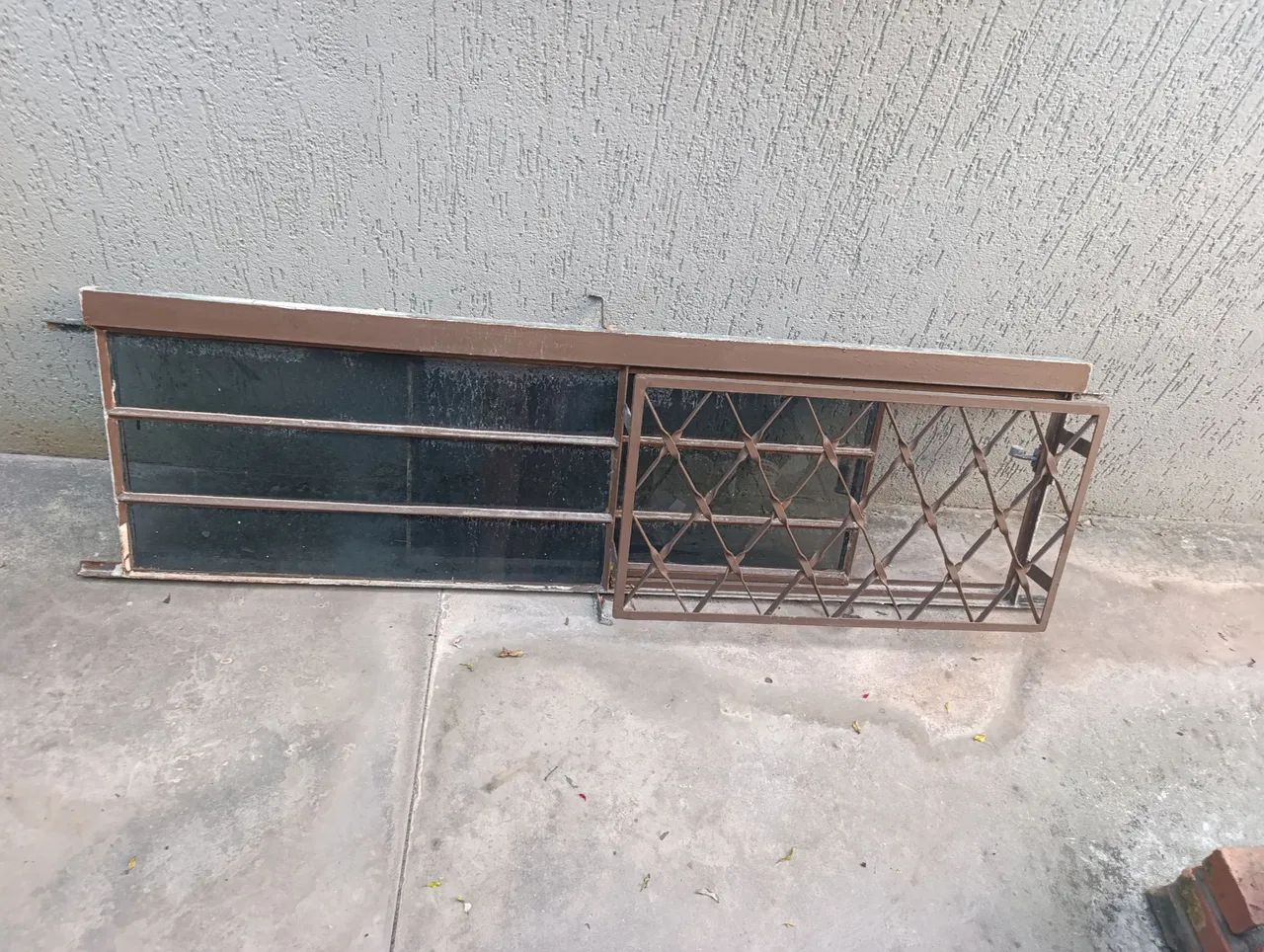 Window454807664072468485