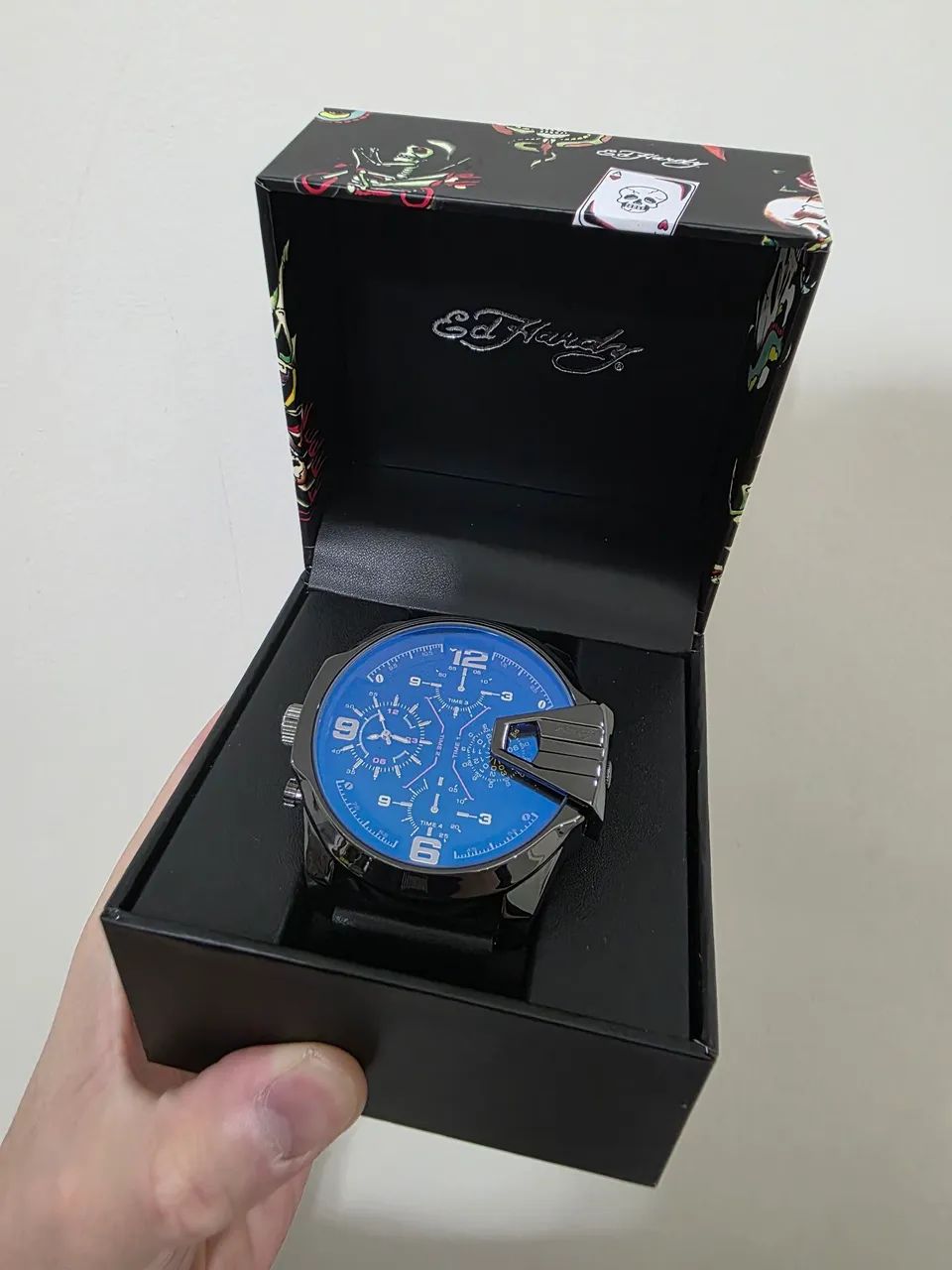 Vendo Relógio Ed Hardy Importado ?