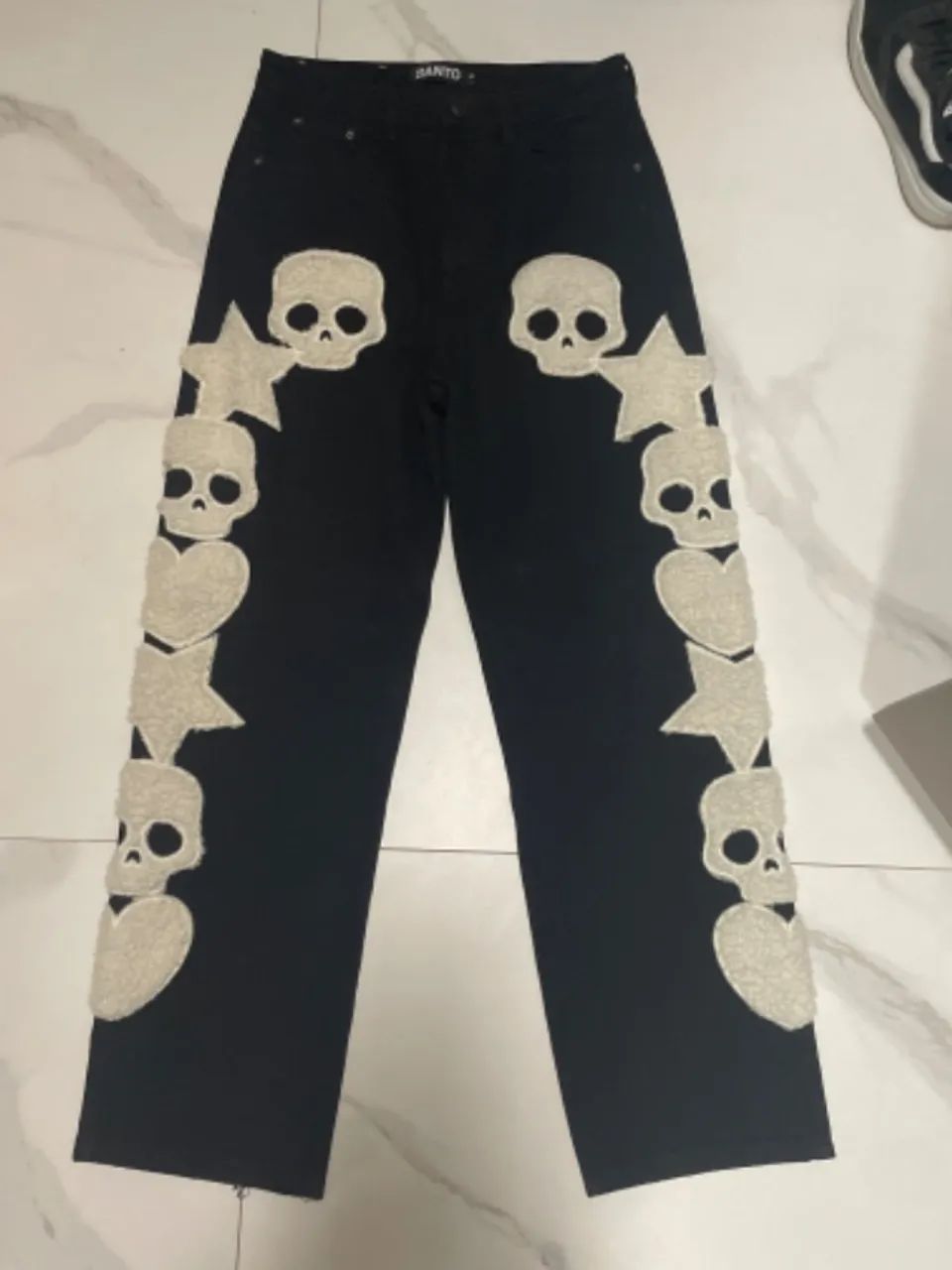 Calça y2k com estampa de caveira