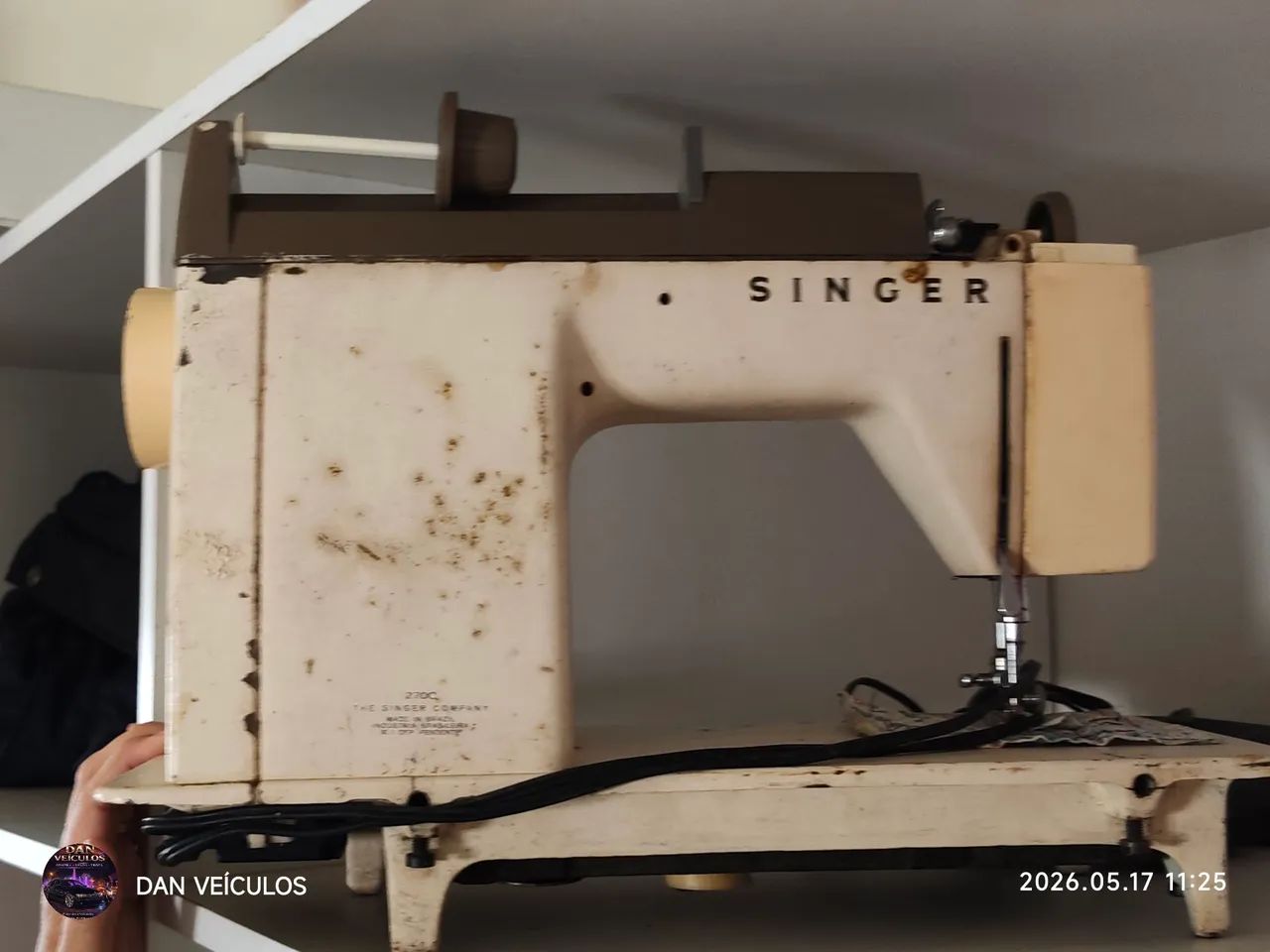 Máquina de Costura Singer clássica  - Foto 4