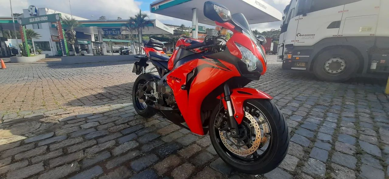 CBR1000RR  - Foto 3