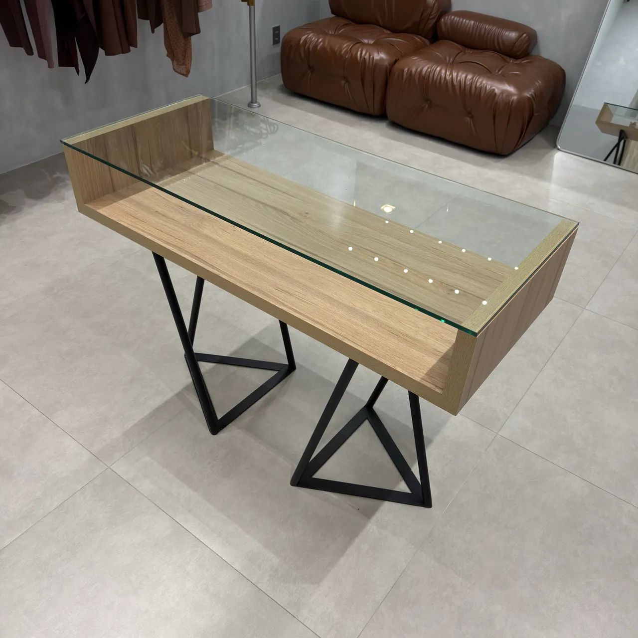 Mesa aparadora  - Foto 3