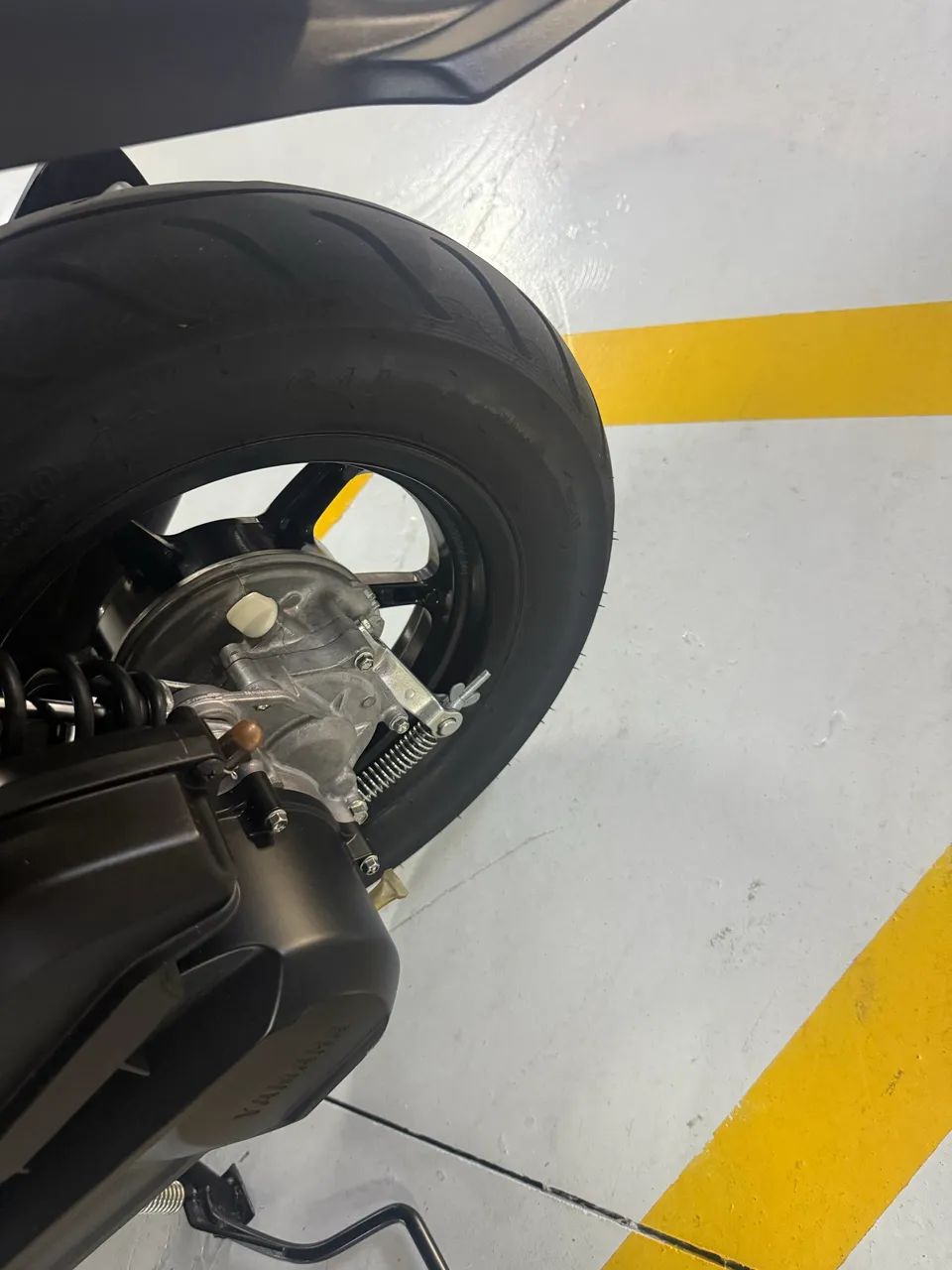 YAMAHA FLUO 125 ABS ÚNICO DONO  - Foto 4