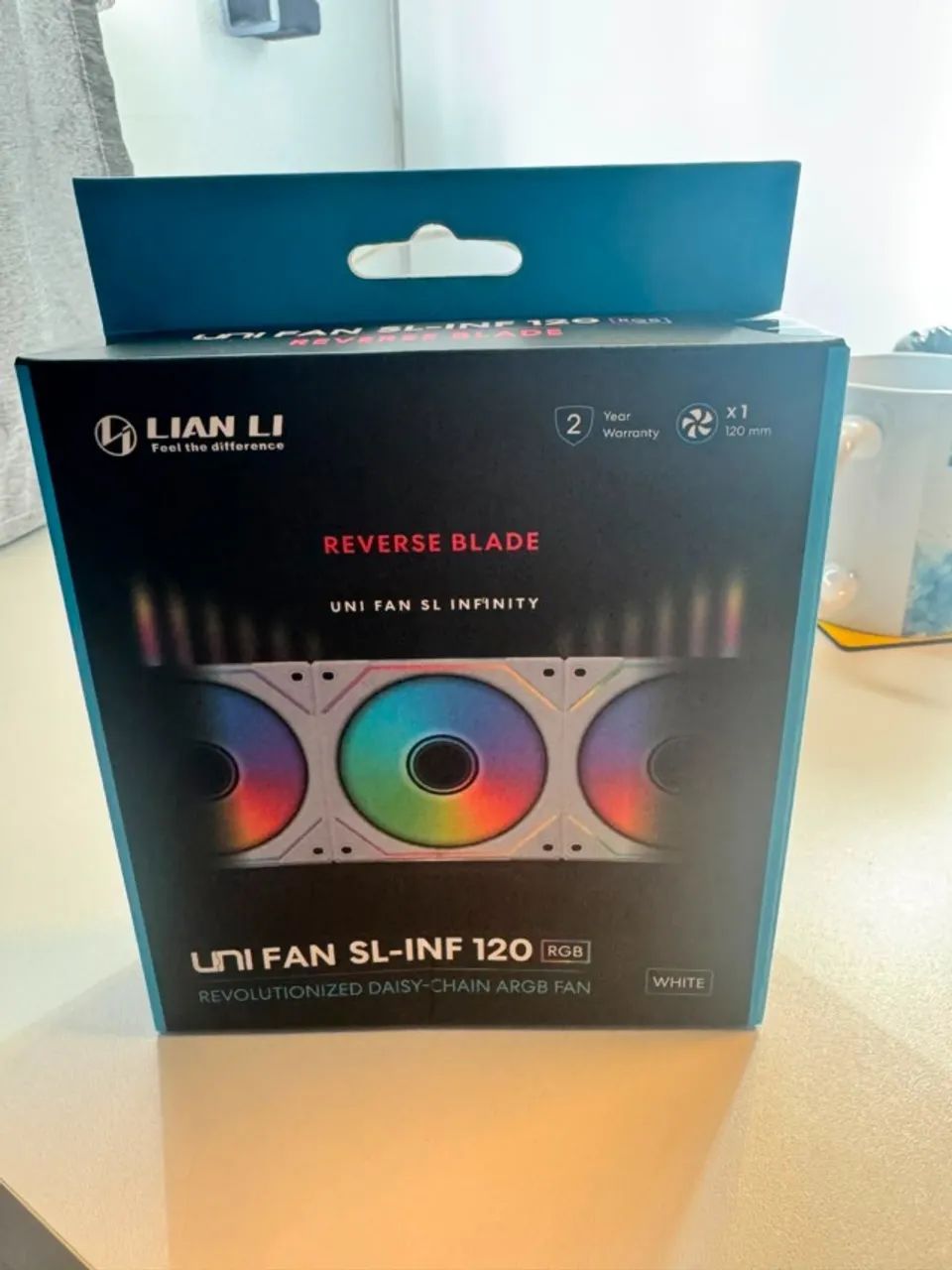 Fan Lian Li SL-INF 120 REVERSE