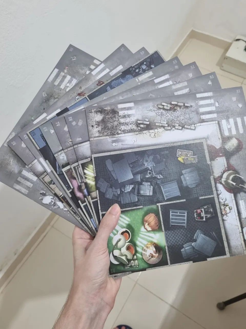Combo Zombicide 2e + livro de RPG  - Foto 2