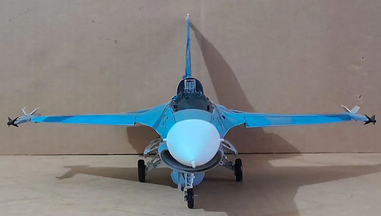 F-16D Agressor Top Gun 1/48 - Foto 3