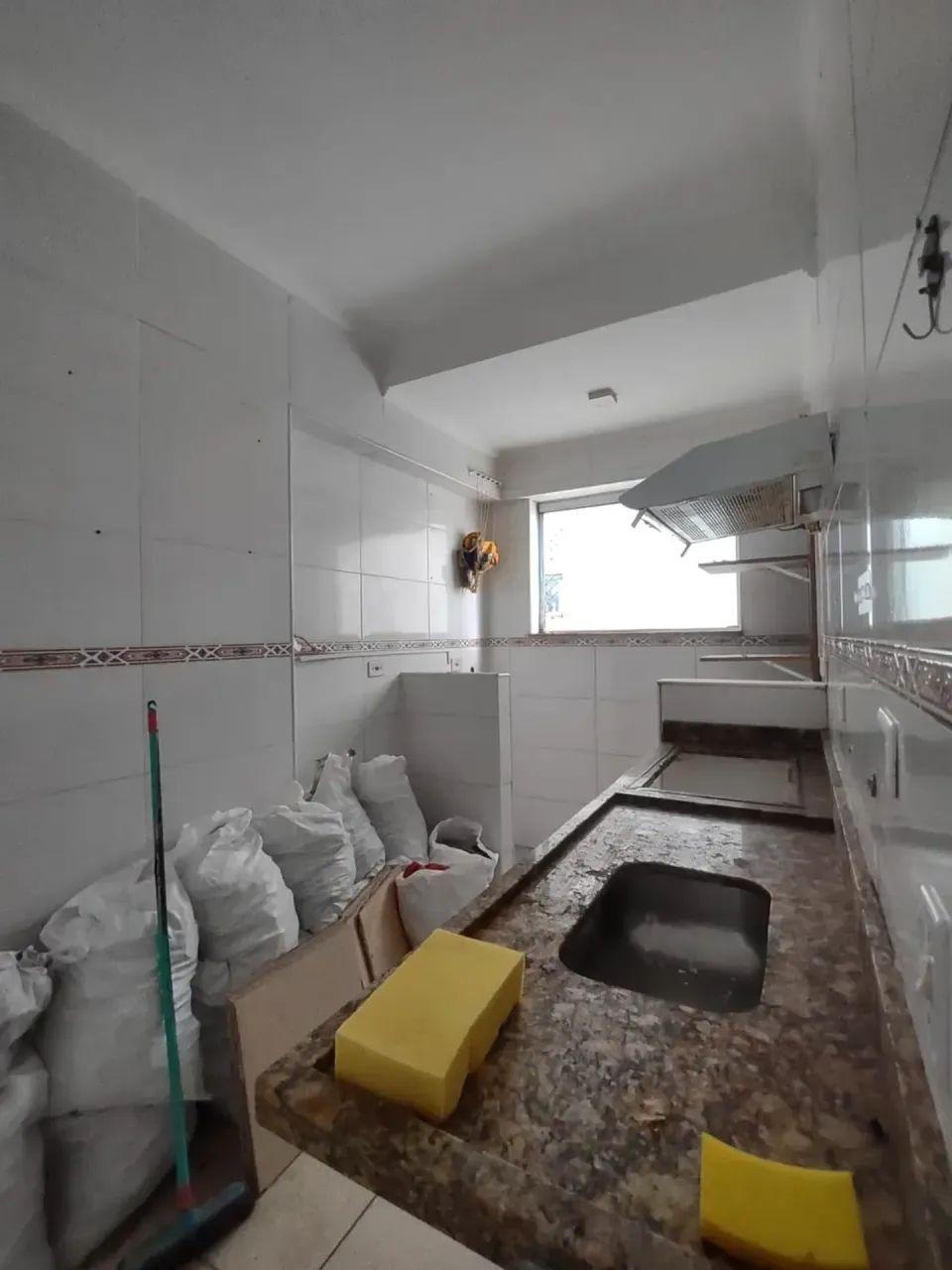 LINDO APARTAMENTO DE 2 DORMITÓRIOS  REFORMADO! - Foto 4