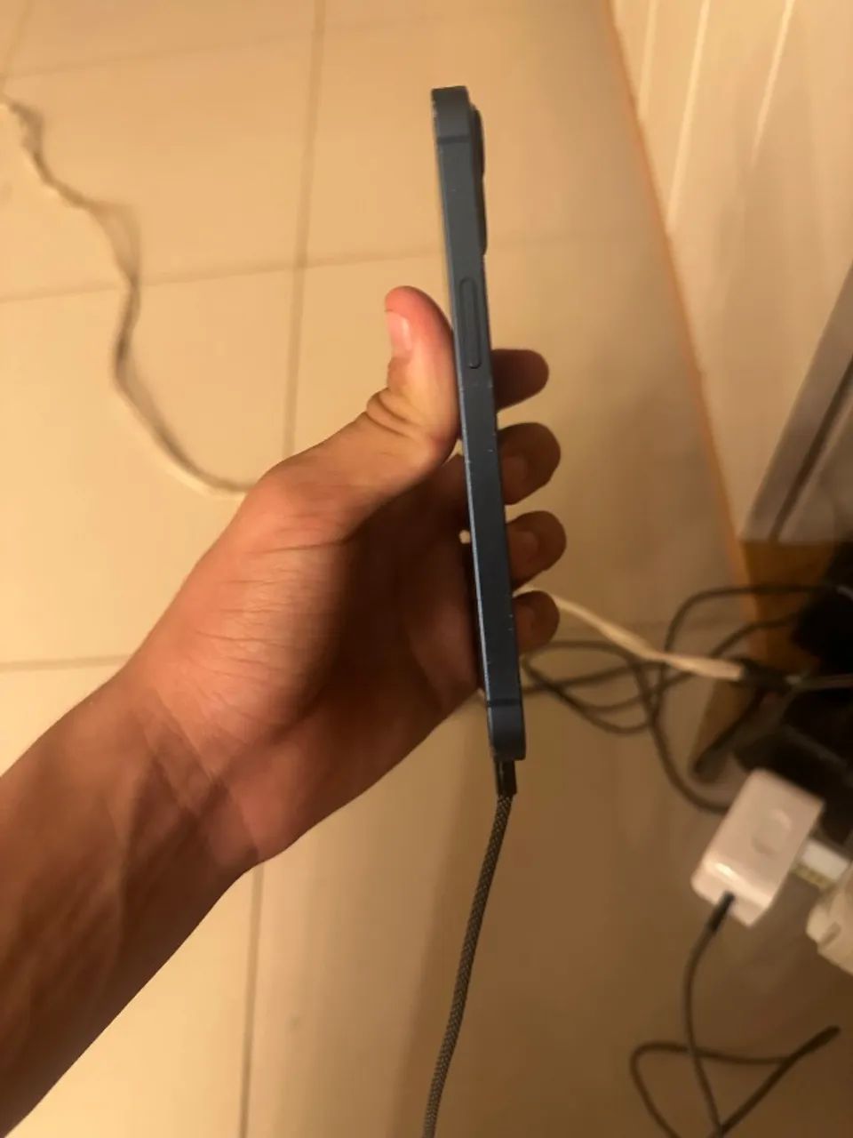 iPhone 13 pouco uso  - Foto 2