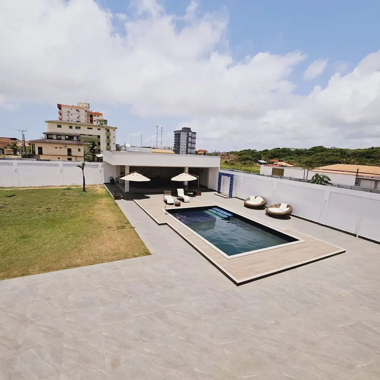 ALUGO MANSÃO COM 9 QUARTOS EM SALINAS - Foto 2