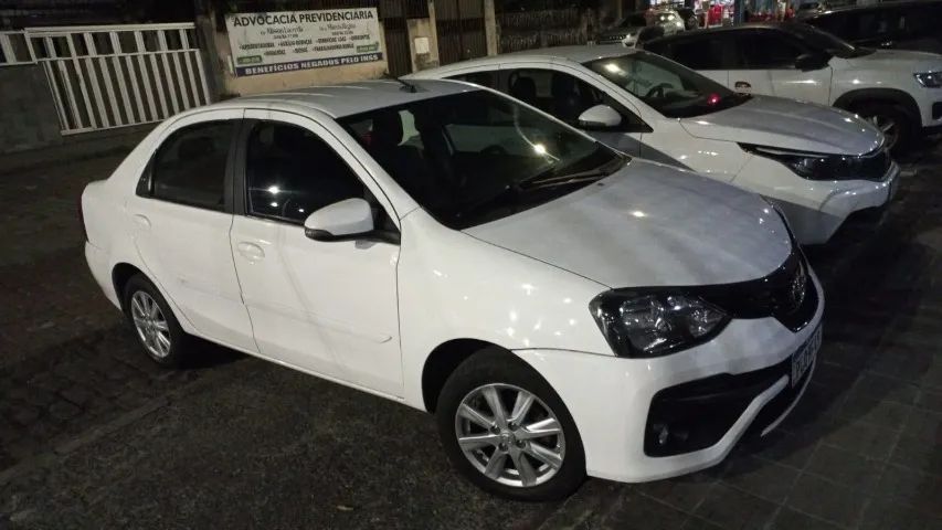 Toyota Etios ETIOS X Plus Sedan 1.5 Flex 16V 4p Mec. 2019