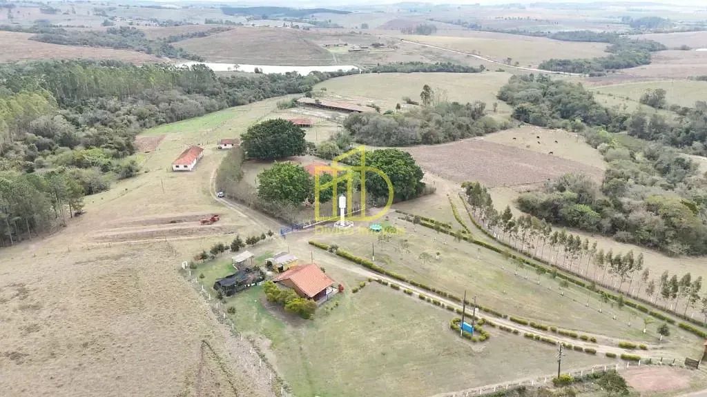 SÍTIO À VENDA  REGIÃO DE ITAPETININGA/SP - Foto 4