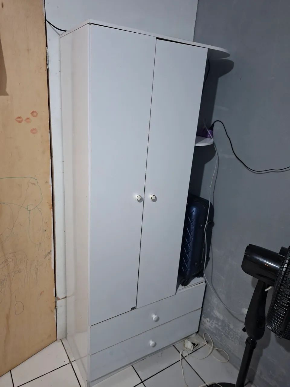 VENDE-SE GUARDA ROUPA INFANTIL - Sem entrega - Foto 2