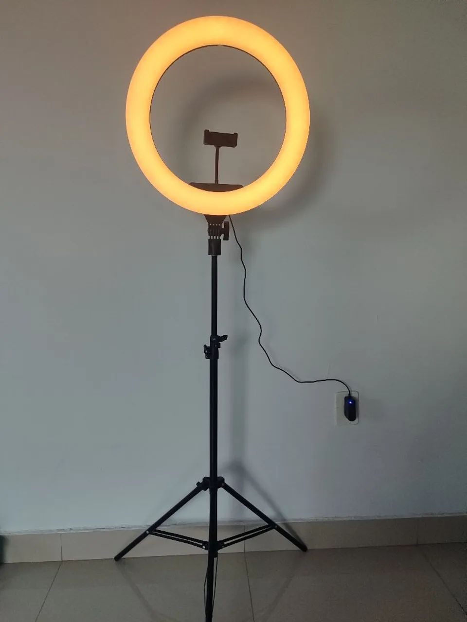 Ring Light Oberon OR-PL18 18" com Tripé - Excelente Estado - Foto 3
