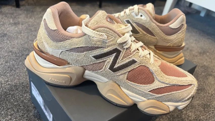 NEW BALANCE 9060