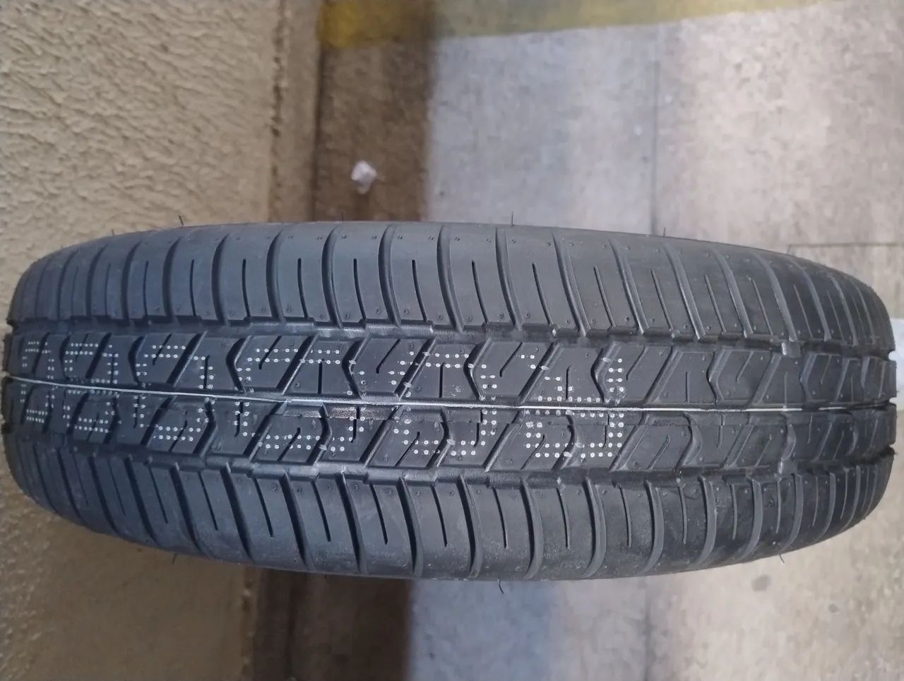 Roda com Pneu step original Jeep