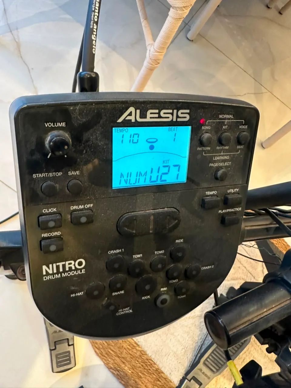 Bateria eletrônica Alesis 