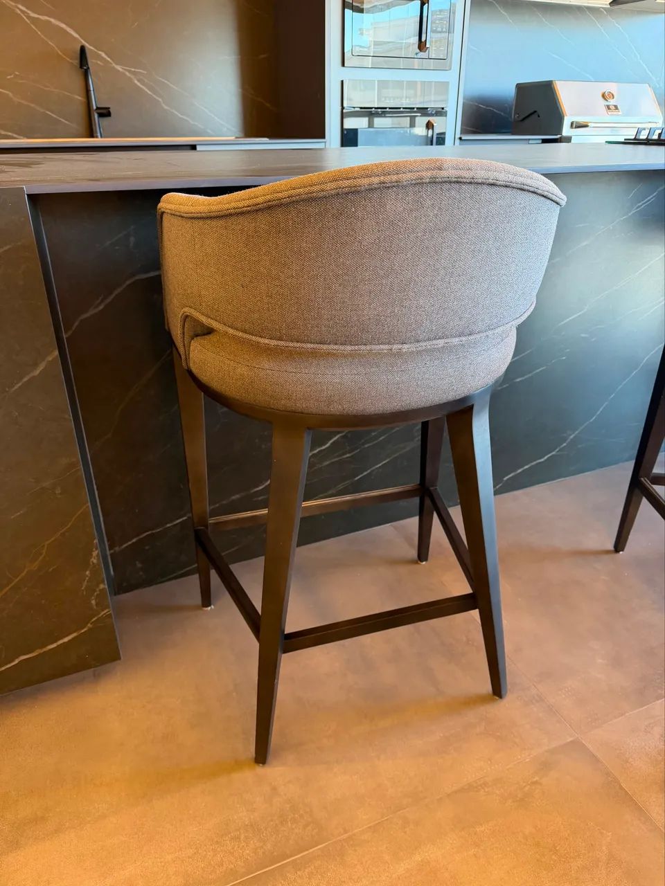 5 Banquetas Flicker - Altas - 59 x 53 x 96