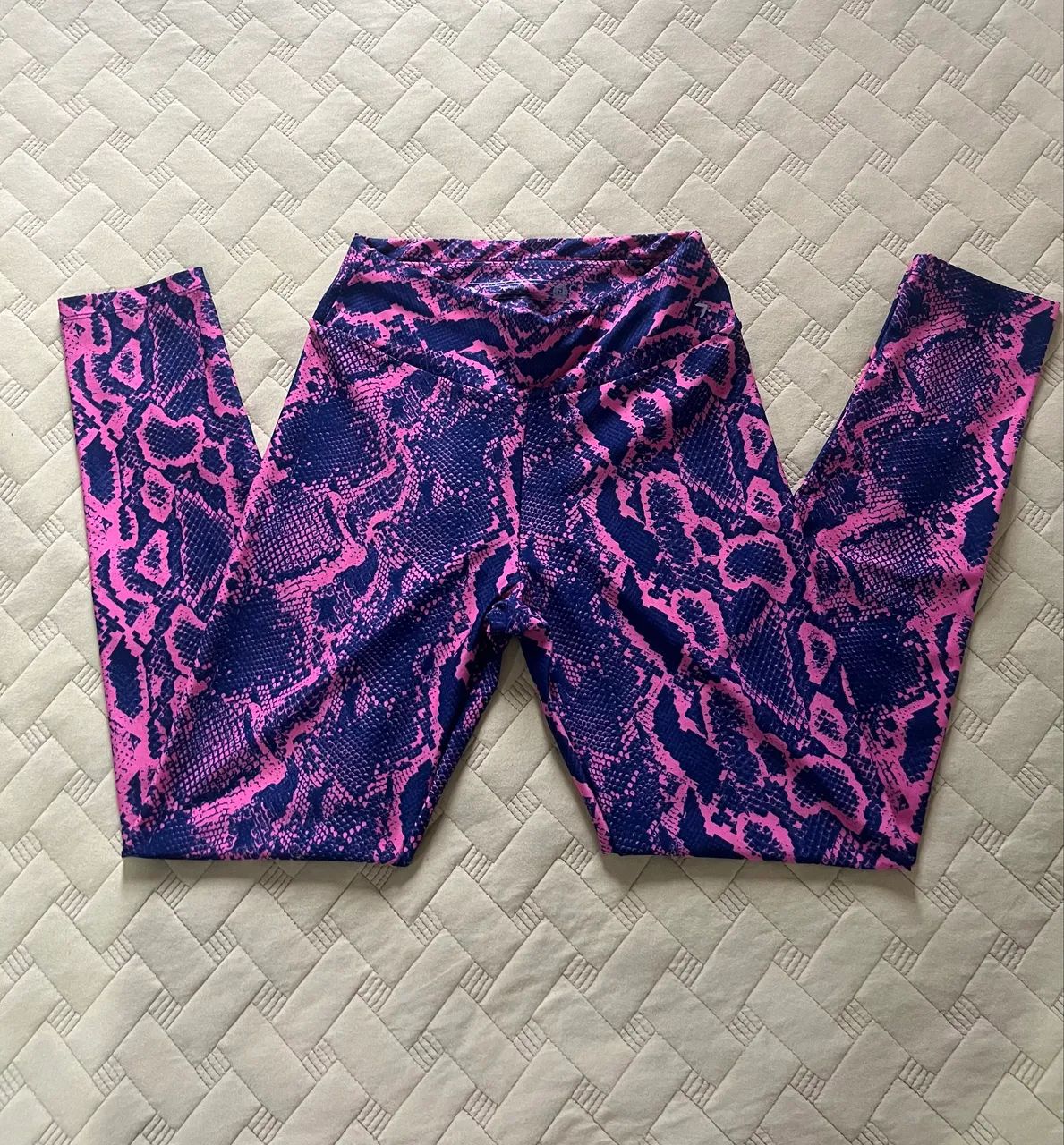 Lote de roupas de academia  - Foto 4