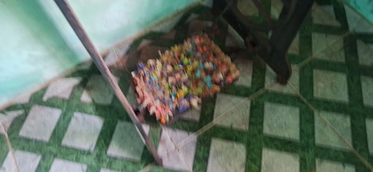 Maquina custura antiga  - Foto 2