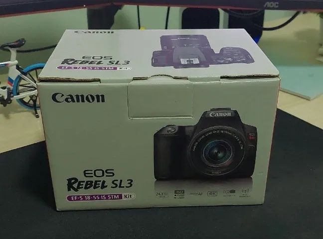 Câmera Canon EOS Rebel SL3 - Praticamente Nova